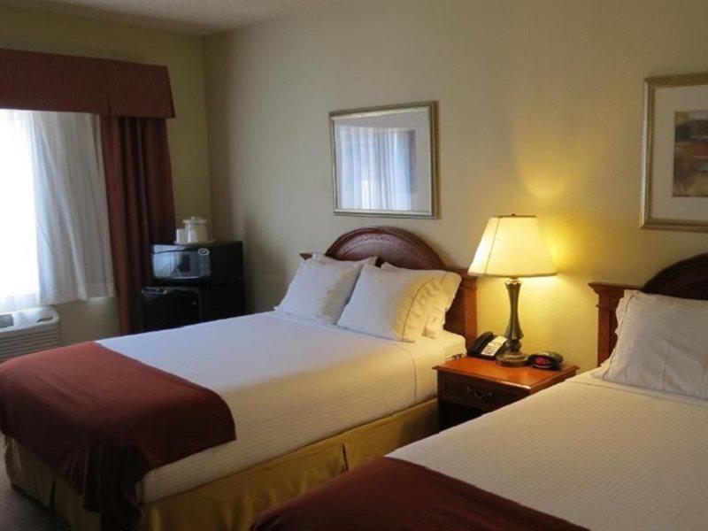 Baymont Inn & Suites By Wyndham Holbrook Kültér fotó